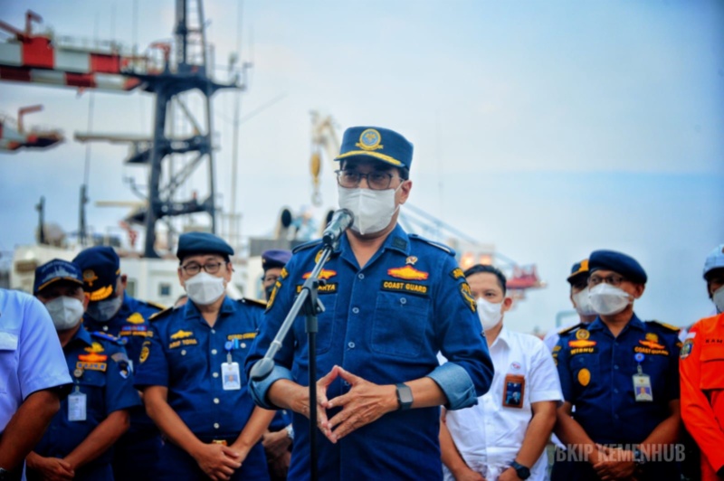 Menhub di Pelabuhan Tanjung Priok, Ahad (10)4/2022)