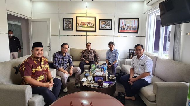 Komisioner KPU baru resmi dilantik Jokowi. 