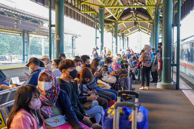 Keramian penumpang di Stasiun Gambir. (Foto/dok.KAI).