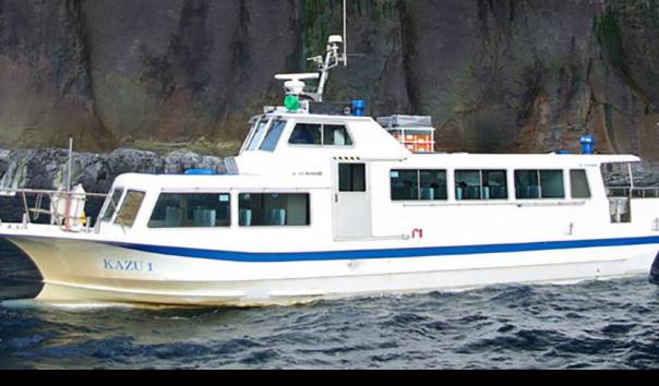 Kapal wisata Kazu 1 membawa 24 orang wisatawan tenggelam. (Foto:Kompas.com)