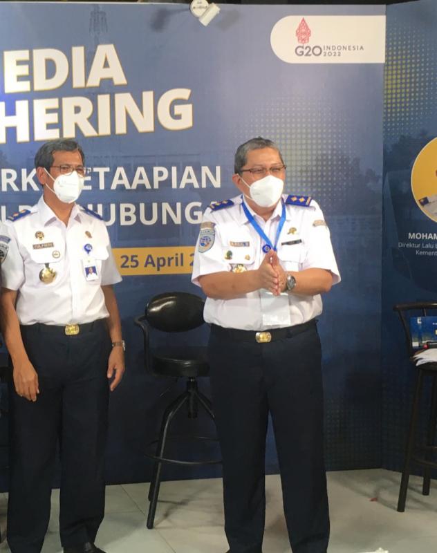 Direktur Jenderal (Dirjen) Perkeretapian, Zulfikri (kiri), Direktur Lalu Lintas dan Angkutan Kereta Api, M Risa Wasal (kanan). Foto: BeritaTrans.com.