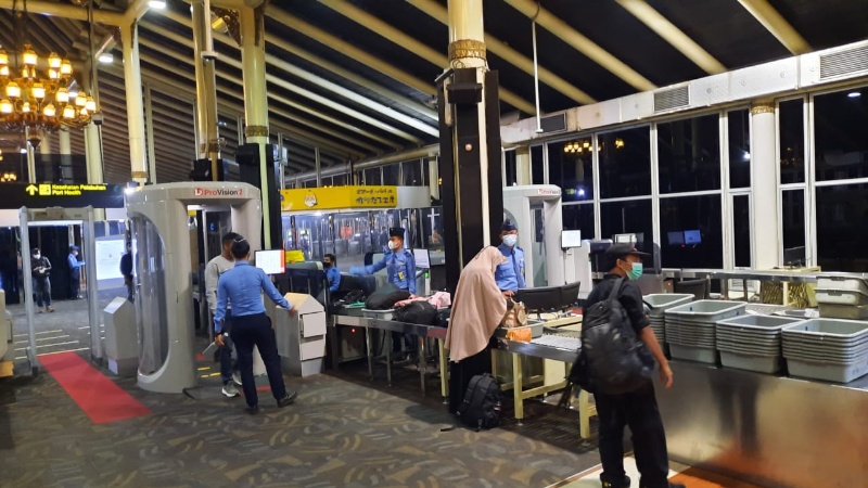 Penumpang di Bandara Soetta