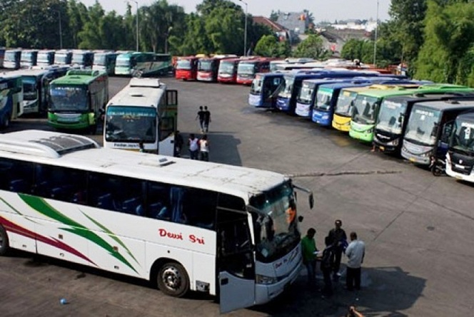 Ilustrasi bus siap mengangkut penumpang ke berbagai kota dari Terminal Bus Guntur Garut. (Ist.)