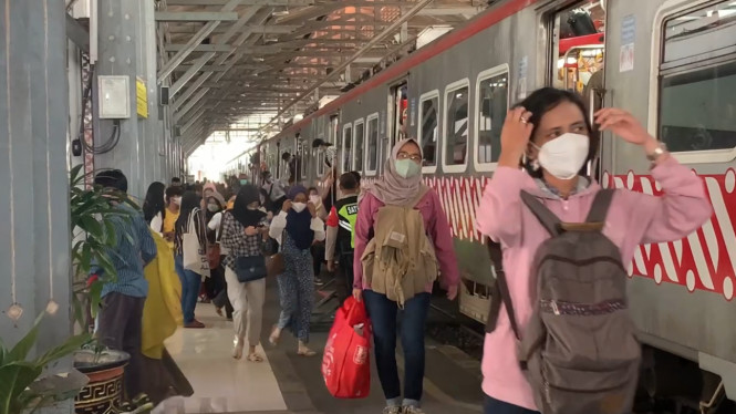 Ilustrasi penumpang kereta api di Stasiun Lempuyangan Yogyakarta. (Foto:tvonenews.com)