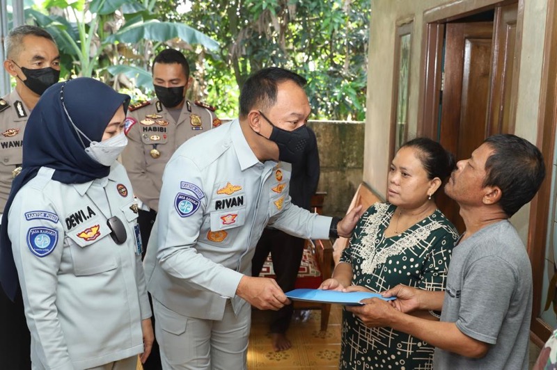 Dengan sistem pelayanan yang terintegrasi secara digital, maka proses santunan dapat dilakukan secara cepat dan tepat. Foto: istimewa.