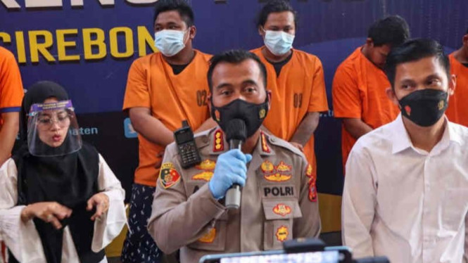 Kapolresta Cirebon Kombes Pol. Arif Budiman memberikan keterangan kepada awak media. (Foto:tvonenews.com)