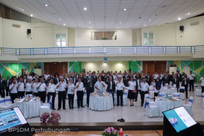 Kuliah praktisi industri maritim