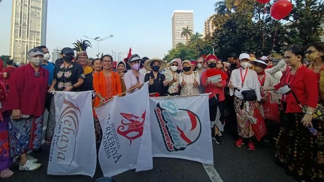 CFD Jakarta diramaikan para perempuan berkebaya (Foto: Karin/detikcom)