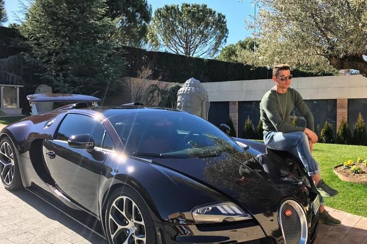 Bugatti Veyron milik Cristiano Ronaldo (Instagram/@cristiano)(Instagram/Cristiano Ronaldo)