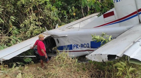 Foto: Pesawat mendarat darurat di Keerom, Papua (Dok. Istimewa).