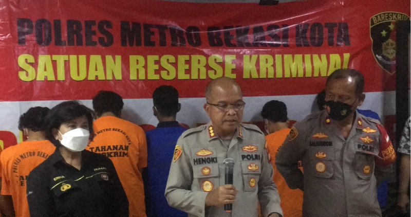 Polres Metro Bekasi Kota menangkap enam tersangka pencurian sepeda motor spesialis rumah kontrakan. Foto: BeritaTrans.com.