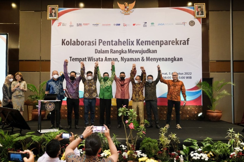 Deklarasi bersama Kemenparekraf dan pengelola pariwisata