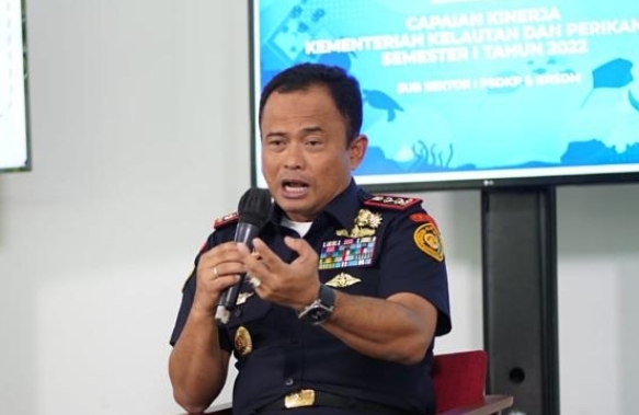 Direktur Jenderal Pengawasan Sumber Daya Kelautan dan Perikanan (Dirjen PSDKP) KKP, Laksamana Muda TNI Adin Nurawaluddin mengungkapkan bahwa sebanyak 83 unit kapal ikan pelaku praktik illegal unreported unregulated (IUU) fishing berhasil dibekuk tim patroli sepanjang semester I tahun 2022. 