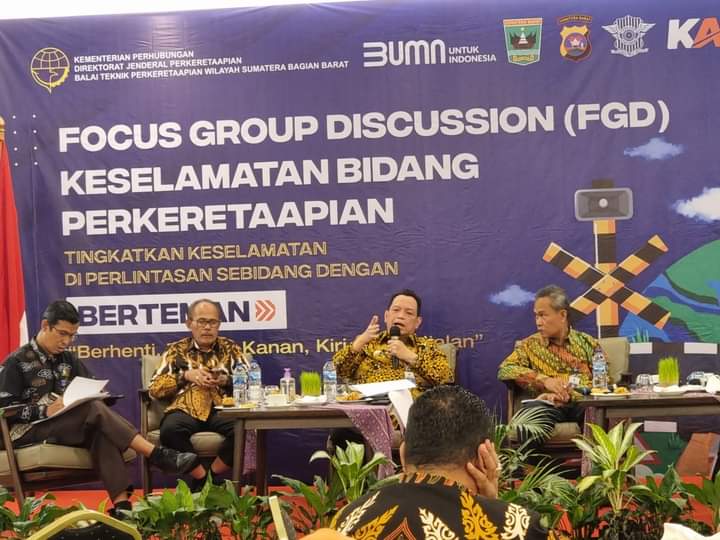 FGD keselamatan perkeretaapian di Padang, Sumbar