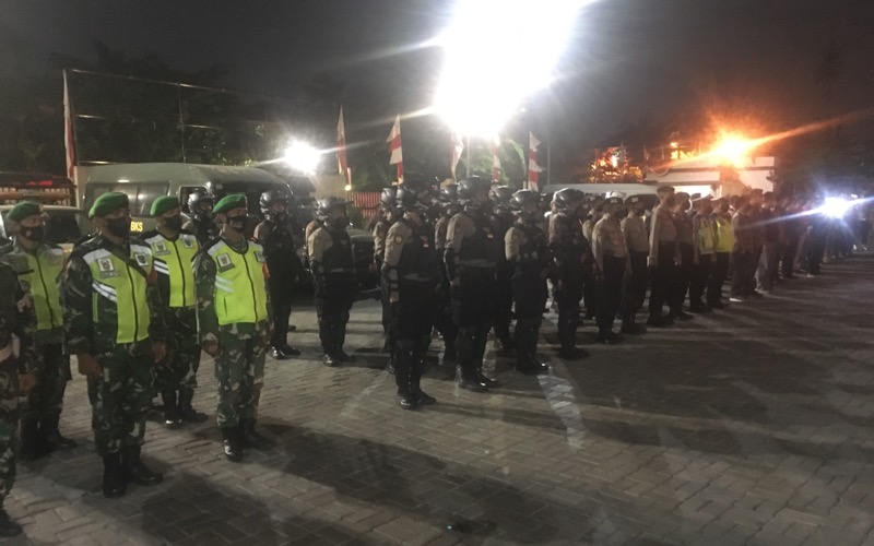 Apel kesiapan pasukan menjelang patroli malam skala besar. Foto: BeritaTrans.com.