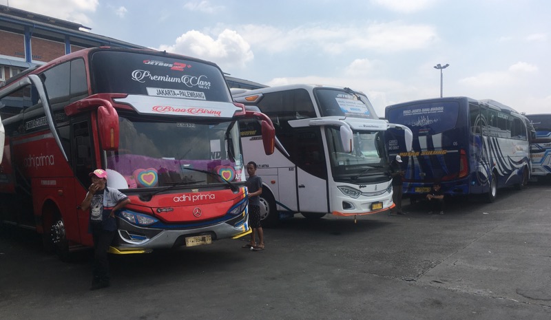 Bus AKAP di Terminal Bekasi (dok)