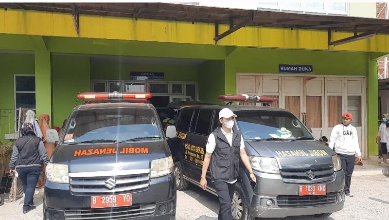 Suasana di ruang instalasi penumlasan jenazah RSUD Kota Bakasi yang menangani korban kecelakaan truk di Jalan Sultan Agung Kota Bekasi.