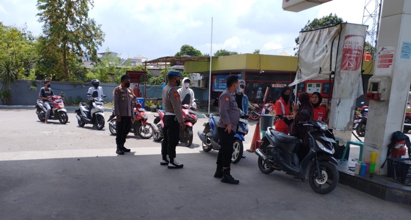 Jajaran Polres Metro Bekasi Kota rutin patroli siang dan malam hari. Foto: istimewa.