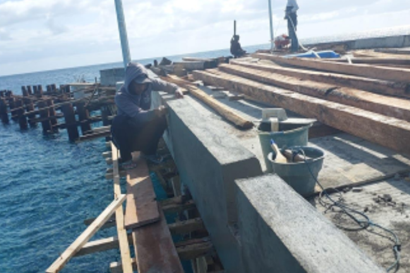 Proses pembangunan dermaga Pelabuhan Raijua di Kabupaten Sabu Raijua, NTT. (Istimewa)