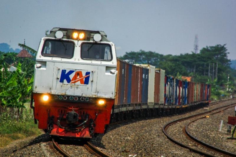 Kereta api logistik. (Foto:Humas KAI)