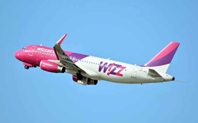 Ilustrasi pesawat Wizz Air. Foto: (iStock)