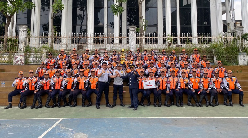 Penyerahan Penghargaan diberikan penghargaan kepada semua pihak yang telah mendukung terlaksananya rangkaian Hari Perhubungan Nasional tingkat Provinsi Jawa Barat Tahun 2022. Foto: istimewa.