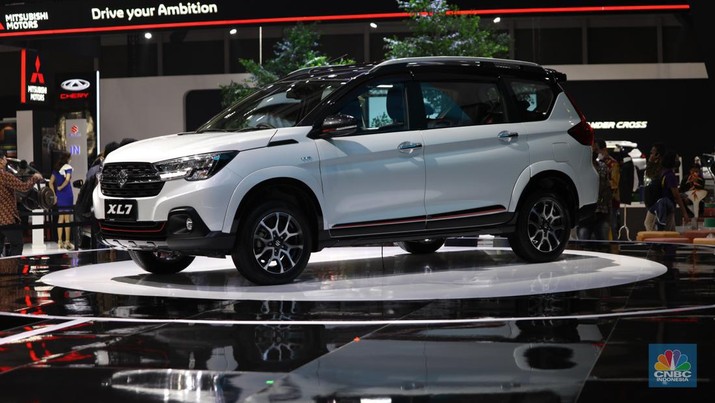 Suzuki XL7 Alpha FF (Final Form) di ajang Indonesia International Motor Show (IIMS) 2022 di JIExpo-Kemayoran.