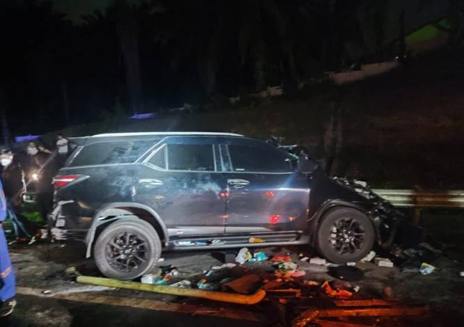 Kondisi mobil Toyota Fortuner yang alami kecelakaan hingga tewaskan salah satu penumpangnya.(Ist)