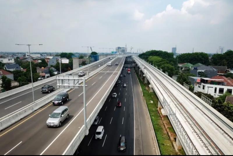 Jalan Tol Layang MBZ. Jasa Marga dan PT Margautama Nusantara resmi menandatangani Akta Jual Beli Saham untuk PT Jasamarga Jalanlayang Cikampek, anak usaha PT Jasamarga Transjawa Tol (JTT) yang mengelola Jalan Tol Layang MBZ. ANTARA/HO-Jasa Marga