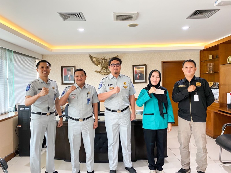Jasa Raharja Cabang Utama Jawa Barat, menerima kunjungan perdana dokter konsultan perusahaan. Foto: istimewa.