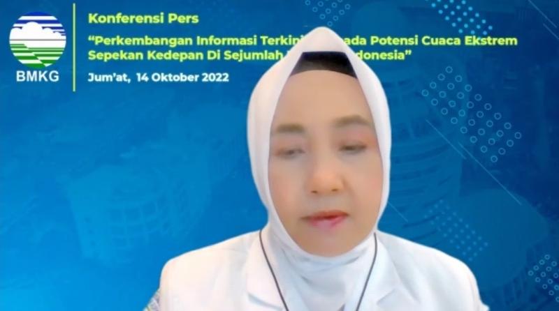 Kepala BMKG Dwikorita Karnawati dalam konferensi pers online, Jumat (14/10/2022).