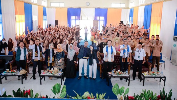 ASDP Professional Heroes at Work`. Kegiatan kali ini diadakan di SMAN 1 Sabang, Provinsi Aceh.