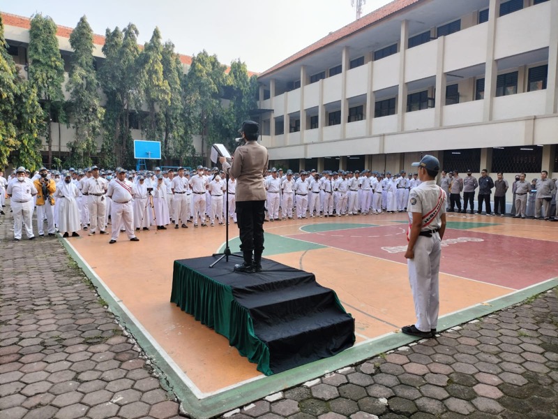 Antisipasi Tawuran, Polres Metro Bekasi Kota melakukan penyuluhan kepada siswa SMK Karya Guna Bhakti 1 Duren Jaya. Foto: Aksi.id.