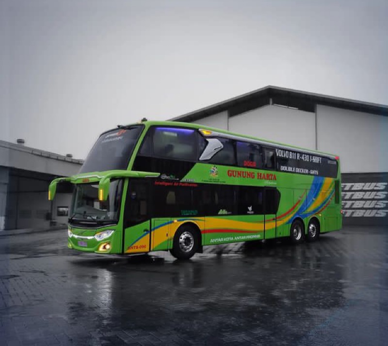 Bus double decker PO Gunung Harta terbaru. Foto: Adiputro.