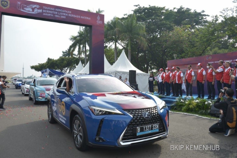 Pelepasan Turing 20 kendaraan listrik Jakarta-Bali