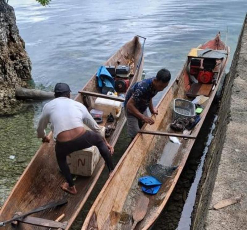 Perahu yang digunakan pelaku pengeboman ikan di Banggai Laut, Sulawesi Tengah.