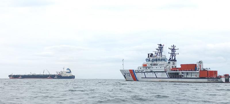 Kapal kandas di Selat Singapura