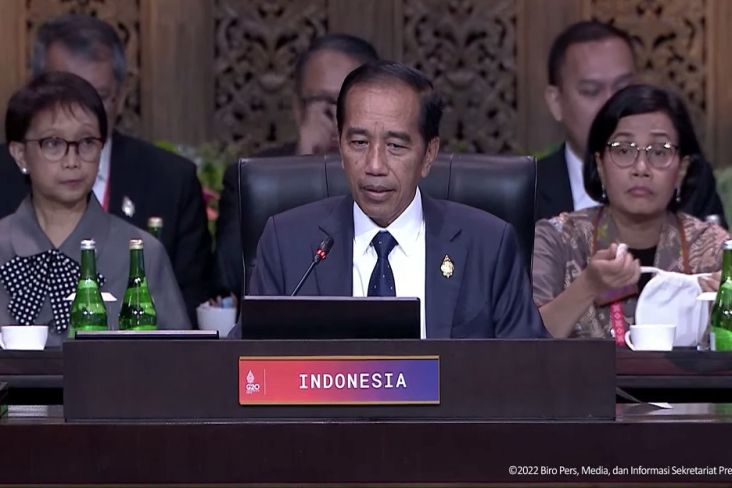 Presiden Joko Widodo (Jokowi) secara resmi membuka Konferensi Tingkat Tinggi (KTT) G20 di Bali yang digelar pada hari ini 15-16 November 2022 di The Apurva Kempinski Bali. 