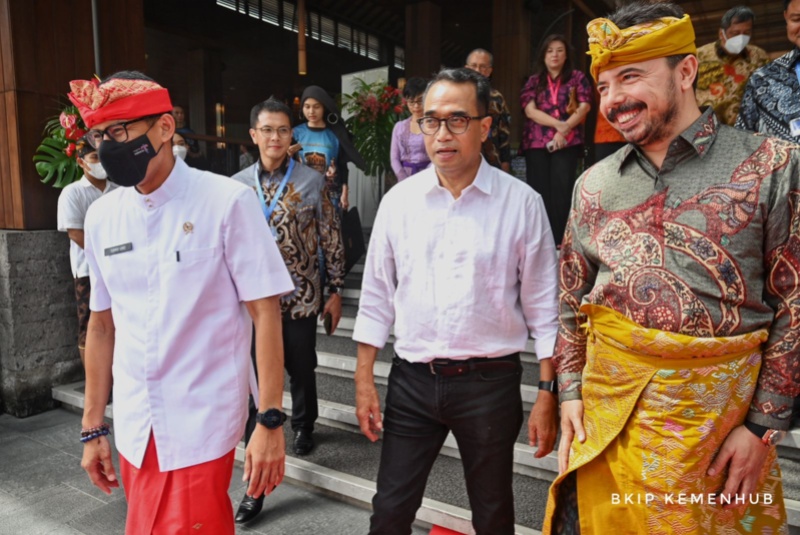 Menhub Budi Karya Sumadi dan Menparekraf