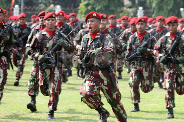 Kopassus TNI AD menggunakan senapan serbu buatan Jerman HK416 sebagai salah satu senjata andalan. 
