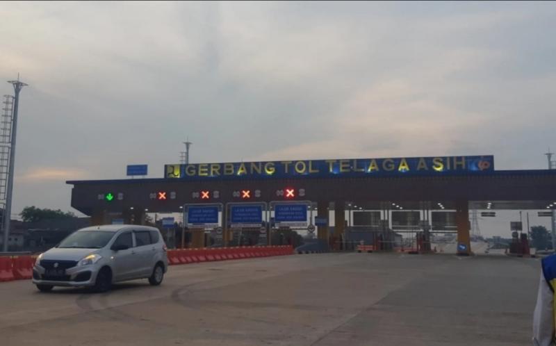 Gerbang tol Telaga Asih di ruas tol Cibitung-Cilincing.