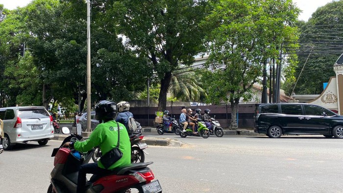 Lokasi sopir TransJakarta ditusuk di Jl Raya Bogor, Ciracas, Jakarta Timur. 