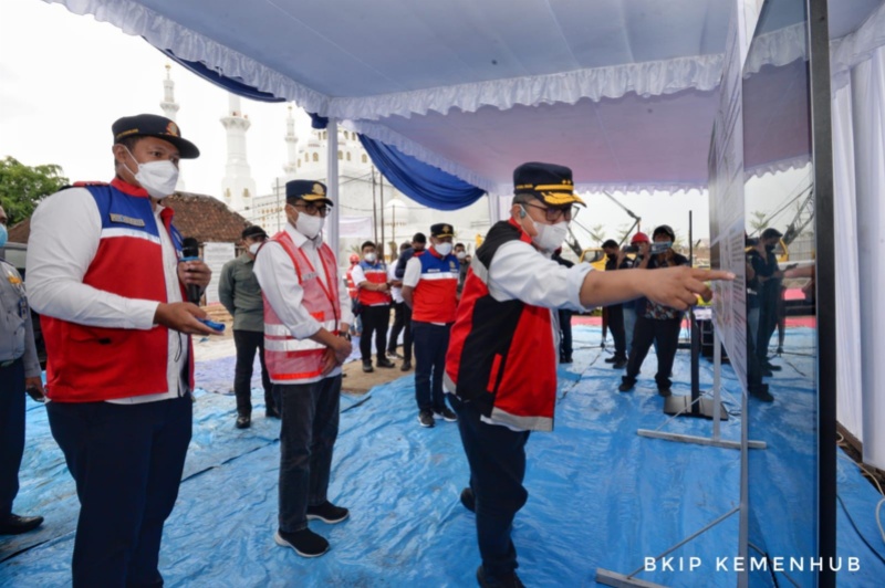 Plt. Dirjen Perkeretaapian Risal Wasal menjelaskan progres pembangunan jalur ganda Solo-Semarang fase I