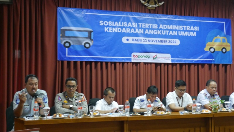 P3DW Wilayah Kota Bandung I Pajajaran melaksanakan kegiatan Sosialisasi Tertib Administrasi Kepemilikan Kendaraan Bermotor jenis Angkutan Umum Barang dan Penumpang di Hotel Savoy Homa. Foto: istimewa.