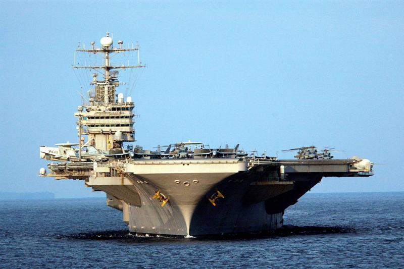 Kapal induk USS Abraham Lincoln. Foto: TIMOTI SMITH/US NAVY/AFP