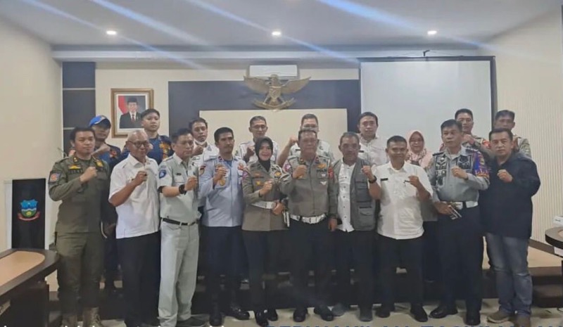 Forum Lalu Lintas dan Angkutan Jalan Natal 2022 dan Tahun Baru 2023 (Nataru) Kabupaten Garut, melaksanakan rapat koordinasi Forum Group Discussion (FGD). Foto: istimewa.