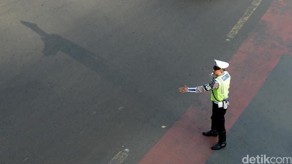 Ilustrasi Polantas (Foto: Ari Saputra) 