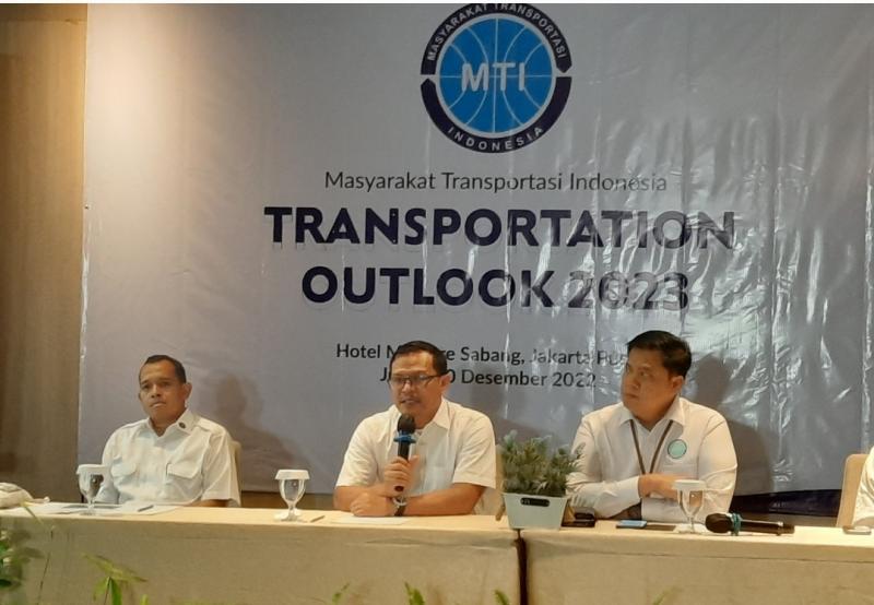 Paparan outlook transportasi 2023 oleh MTI di Jakarta, Jumat (31/12/2022).
