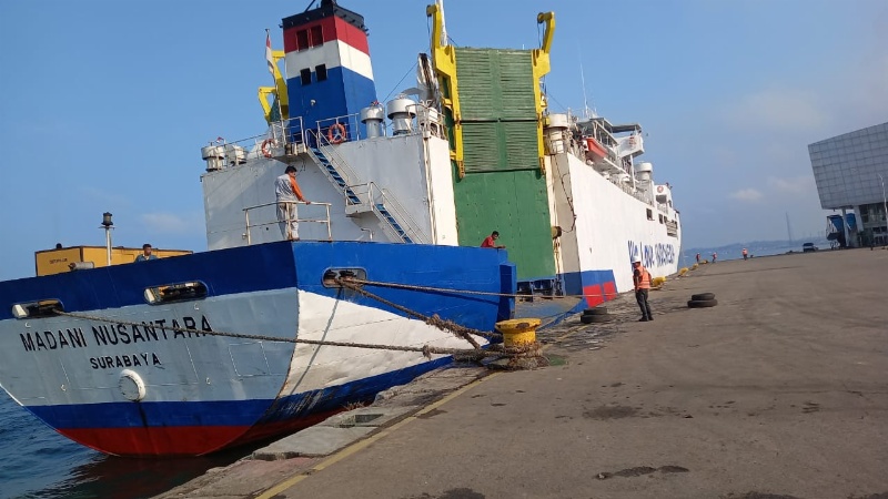 Kapal Ferry Jembatan Nusantara anak usaha ASDP