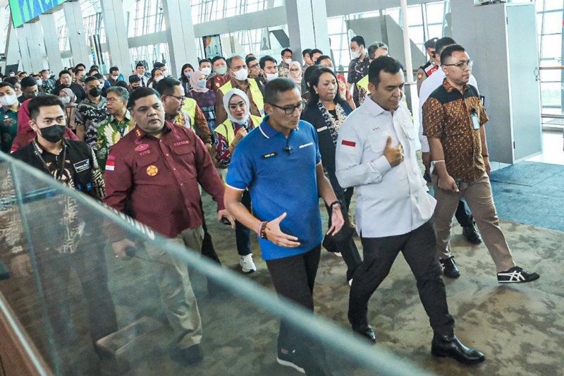 Menparekraf Sandiaga Uno di Bandara Soetta